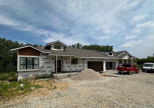 W389N7108 Pennsylvania Street, Oconomowoc, WI, 53066 | Card Image