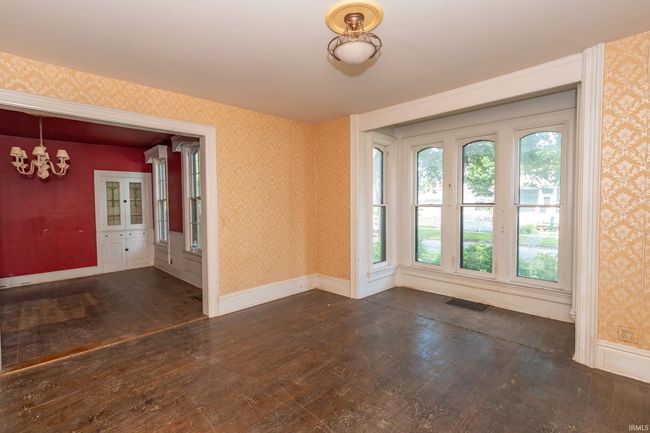 302 C St, Home with 5 bedrooms, 2 bathrooms and null parking in Laporte IN | Image 4
