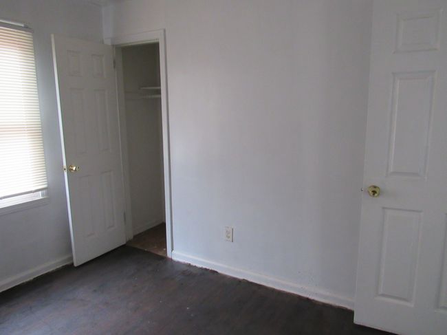 18400 Plainview Ave, House other with 3 bedrooms, 2 bathrooms and null parking in Detroit MI | Image 12