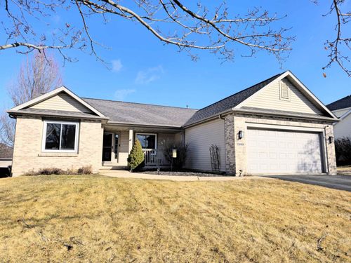 2100 Chamberlain St, Belvidere, IL, 61008-6488 | Card Image