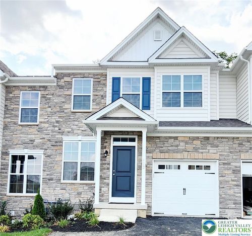 422 Gray Feather Way, ALLENTOWN, PA, 18104-8301 | Card Image
