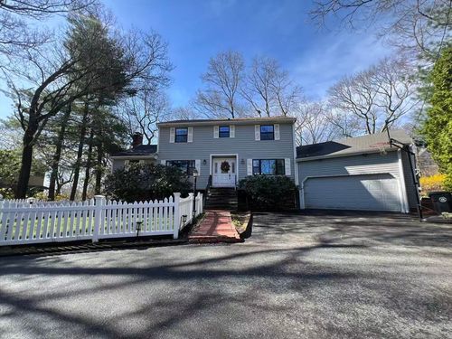 2 Blueberry Hill Ln, Arlington, MA, 02474-2117 | Card Image