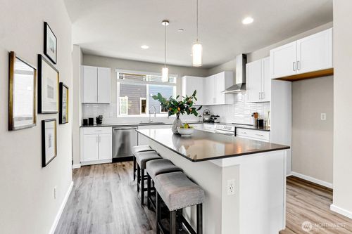 unit-f-3620 W Mukilteo Blvd, Everett, WA, 98203-1275 | Card Image