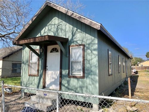 508 E Richard Ave, Kingsville, TX, 78363-3841 | Card Image