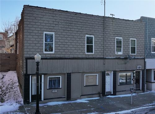 221 5th St, Ellwood City, PA, 16117-2305 | Card Image