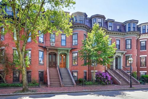 110 Appleton St, Boston, MA, 02116 | Card Image