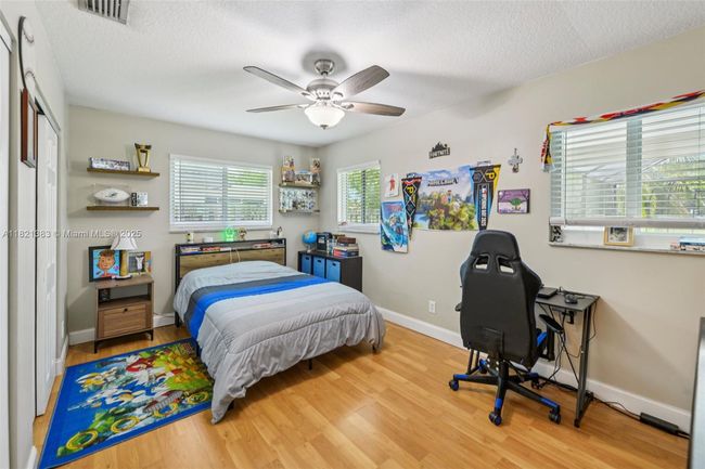 1321 Nw 75 Th Ter, House other with 3 bedrooms, 2 bathrooms and null parking in Plantation FL | Image 16