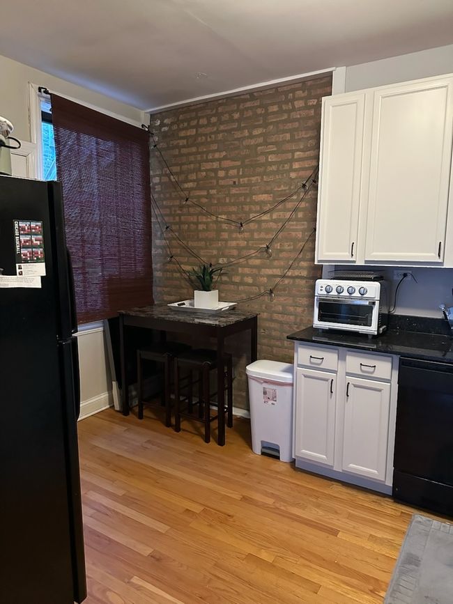 APT-2N - 909 W Cornelia Ave, Condo with 2 bedrooms, 1 bathrooms and null parking in Chicago IL | Image 7