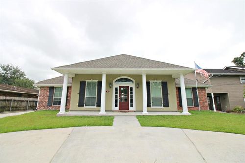 109 Shirley St, Belle Chasse, LA, 70037-1237 | Card Image