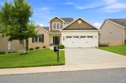 1175 Helmsdale Dr, Forest, VA, 24551-4740 | Card Image