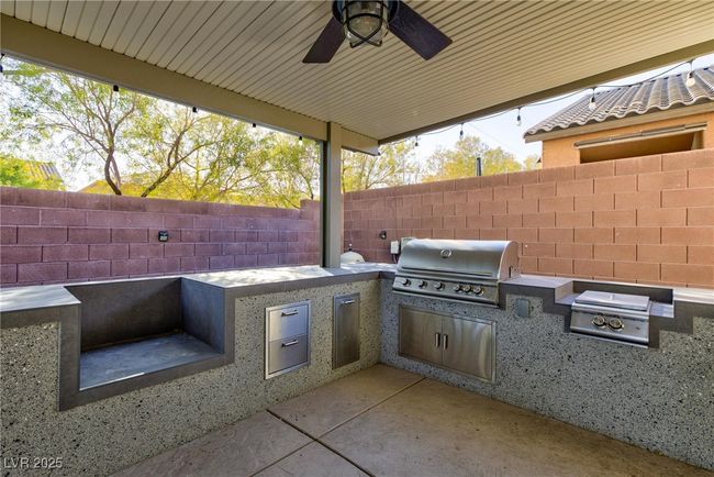 9085 Bridal Creek Ave, House other with 5 bedrooms, 3 bathrooms and null parking in Las Vegas NV | Image 10