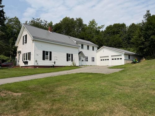 34 Lincoln Street, Dexter, ME, 04930 | Card Image
