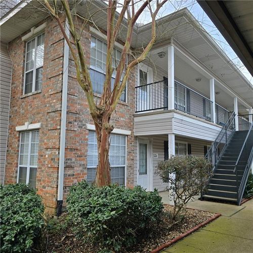e-533 Versailles Blvd, Alexandria, LA, 71303-2565 | Card Image