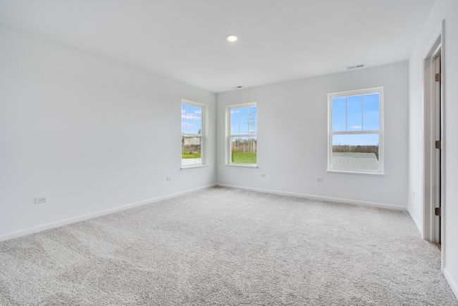 694 Cassia Ct, Townhouse with 3 bedrooms, 3 bathrooms and 2 parking in Crystal Lake IL | Image 18