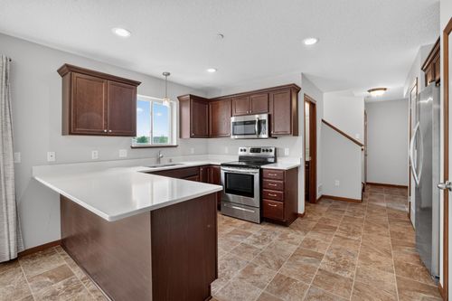 5160 61st St Nw, Rochester, MN, 55901-7945 | Card Image