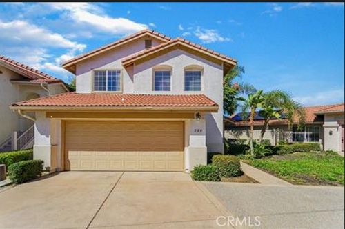 200 River Rock Ct, Santee, CA, 92071-6941 | Card Image