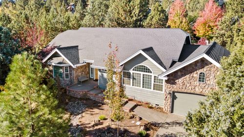 2975 Nw Lucus Ct, Bend, OR, 97703-5630 | Card Image