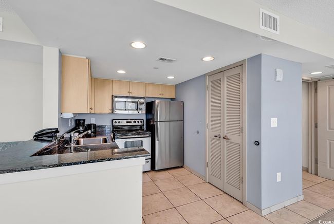 1001 - 107 S Ocean Blvd, Condo with 2 bedrooms, 2 bathrooms and null parking in Myrtle Beach SC | Image 7