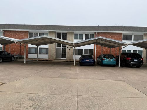 1201 W River Blvd, Wichita, KS, 67203-3341 | Card Image