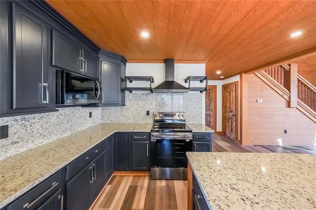 40 Cadet Ct, House other with 4 bedrooms, 4 bathrooms and 4 parking in Ellijay GA | Image 11