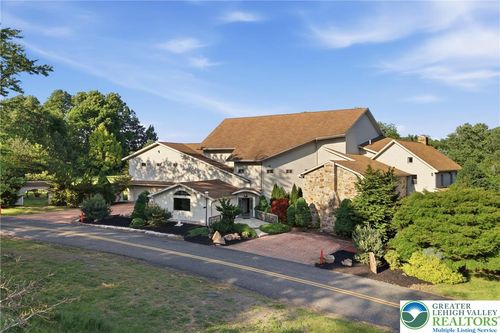 6271 Batman Rd, ZIONSVILLE, PA, 18092-2102 | Card Image