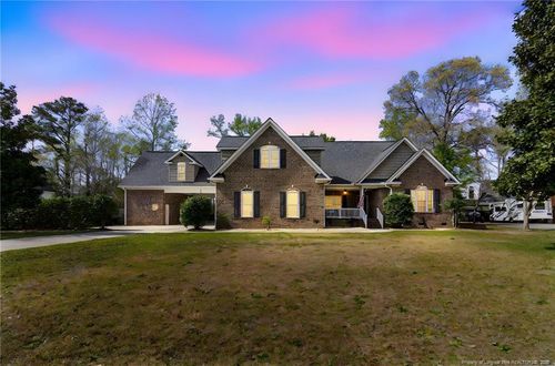 417 Foxwood Dr, Hope Mills, NC, 28348-9118 | Card Image