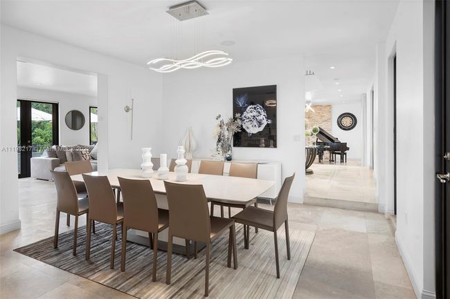 321 Costanera Rd, House other with 5 bedrooms, 7 bathrooms and null parking in Coral Gables FL | Image 14