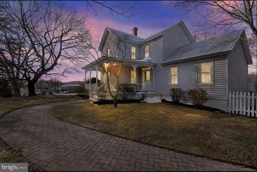 4090 Old Town Rd, HUNTINGTOWN, MD, 20639-3035 | Card Image