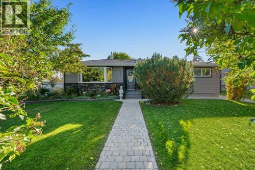 7804 7 Street Sw, Calgary, AB, T2V1G3 | Card Image