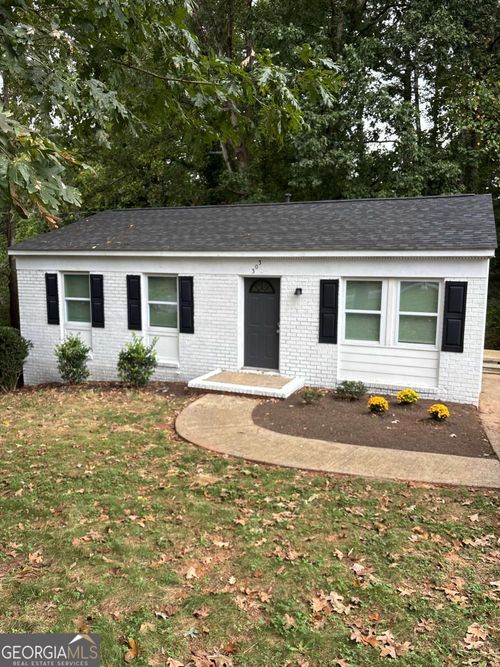 303 Martin Cir, Athens, GA, 30601-3424 | Card Image