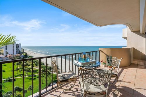 1205-4001 Gulf Shore Blvd N, NAPLES, FL, 34103-2258 | Card Image