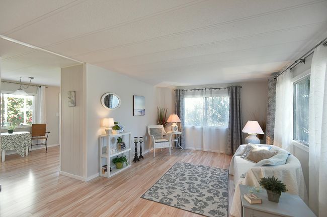 5768 Pebble Crescent, House other with 2 bedrooms, 1 bathrooms and null parking in Sechelt BC | Image 5