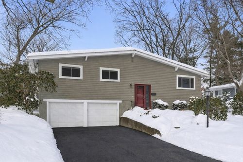 22 Debra Ln, Framingham, MA, 01701-4520 | Card Image