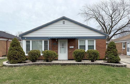11713 S Meadow Lane Dr, Merrionette Park, IL, 60803-5883 | Card Image