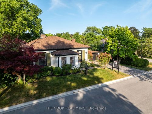 1009 Centre St S, Whitby, ON, L1N4X5 | Card Image
