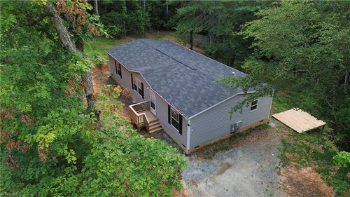 487 Mars Mountain Pl, Boomer, NC, 28606-9288 | Card Image