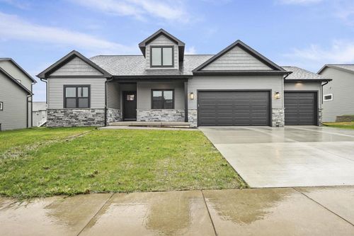 225 Hawks View Dr, Edgerton, WI, 53534-9189 | Card Image