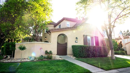 3824 Gresham Lane, Sacramento, CA, 95835 | Card Image