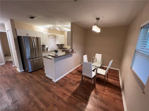 2855 Van Buren Ave, NAPLES, FL, 34112-6313 | Card Image