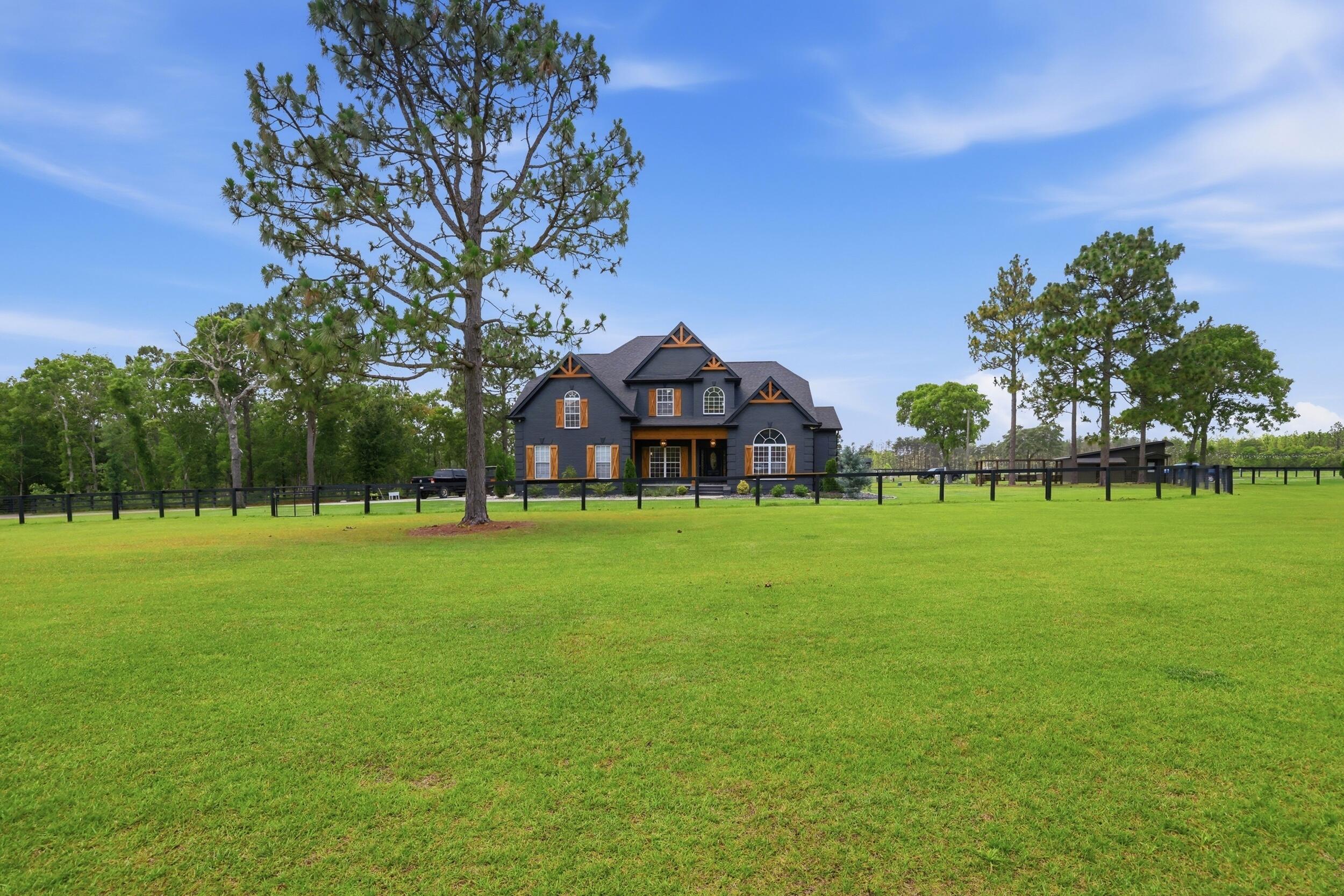 Residential in Windsor 4