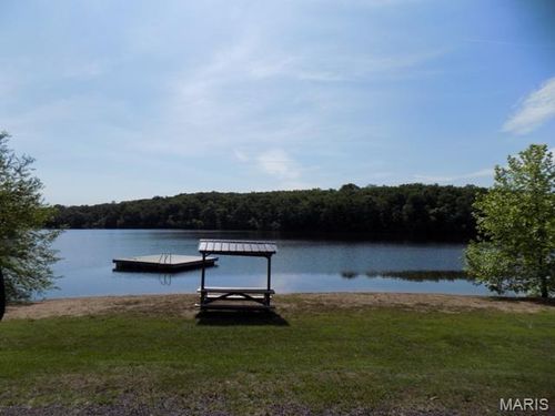 247 Foxboro Rd, Gerald, MO, 63037-2730 | Card Image