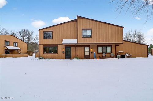 26645 Lake Of The Falls Blvd, Olmsted Falls, OH, 44138-2608 | Card Image