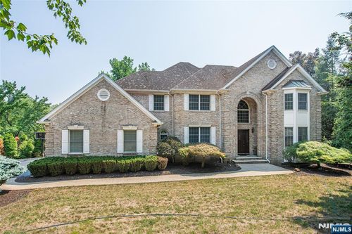 106 Pancake Hollow Dr, Wayne, NJ, 07470-3205 | Card Image