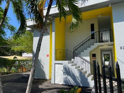 2-828 Sw 20th Ave, MIAMI, FL, 33135-3356 | Card Image