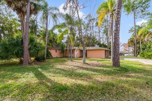 3658 N Econlockhatchee Trl, Orlando, FL, 32817-1673 | Card Image
