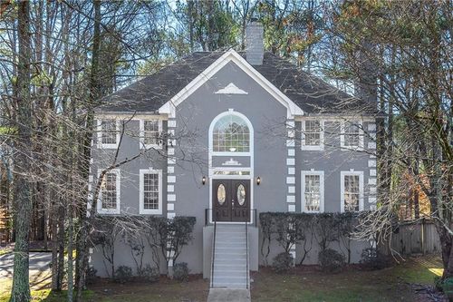 10500 Wynbridge Dr, Alpharetta, GA, 30022-7027 | Card Image