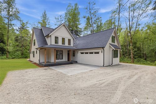 19470 Kamden Ct, Sedro Woolley, WA, 98284-9005 | Card Image