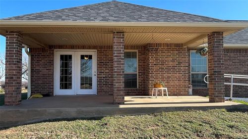334030 E 1070 Rd, Mcloud, OK, 74851-9676 | Card Image