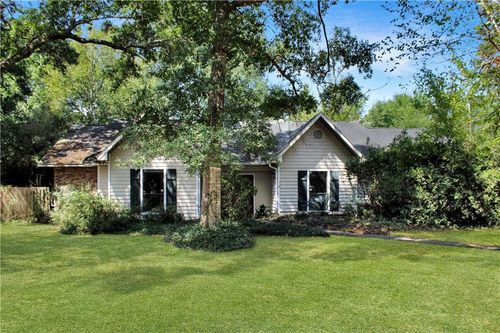 12 Sleepy Hollow Ln, Slidell, LA, 70458-5323 | Card Image