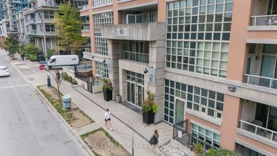 1501 - 65 E Liberty St, Condo with 2 bedrooms, 1 bathrooms and 1 parking in Toronto ON | Image 1